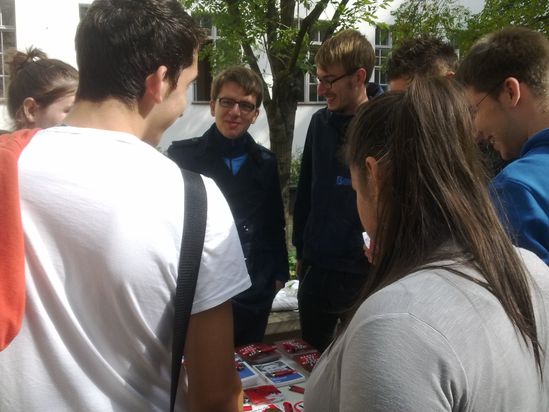 Infostand am OSZ Bürowirtschaft, Standort Mandelstr.