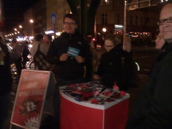 Spätinfostand an der Eberswalder Str.